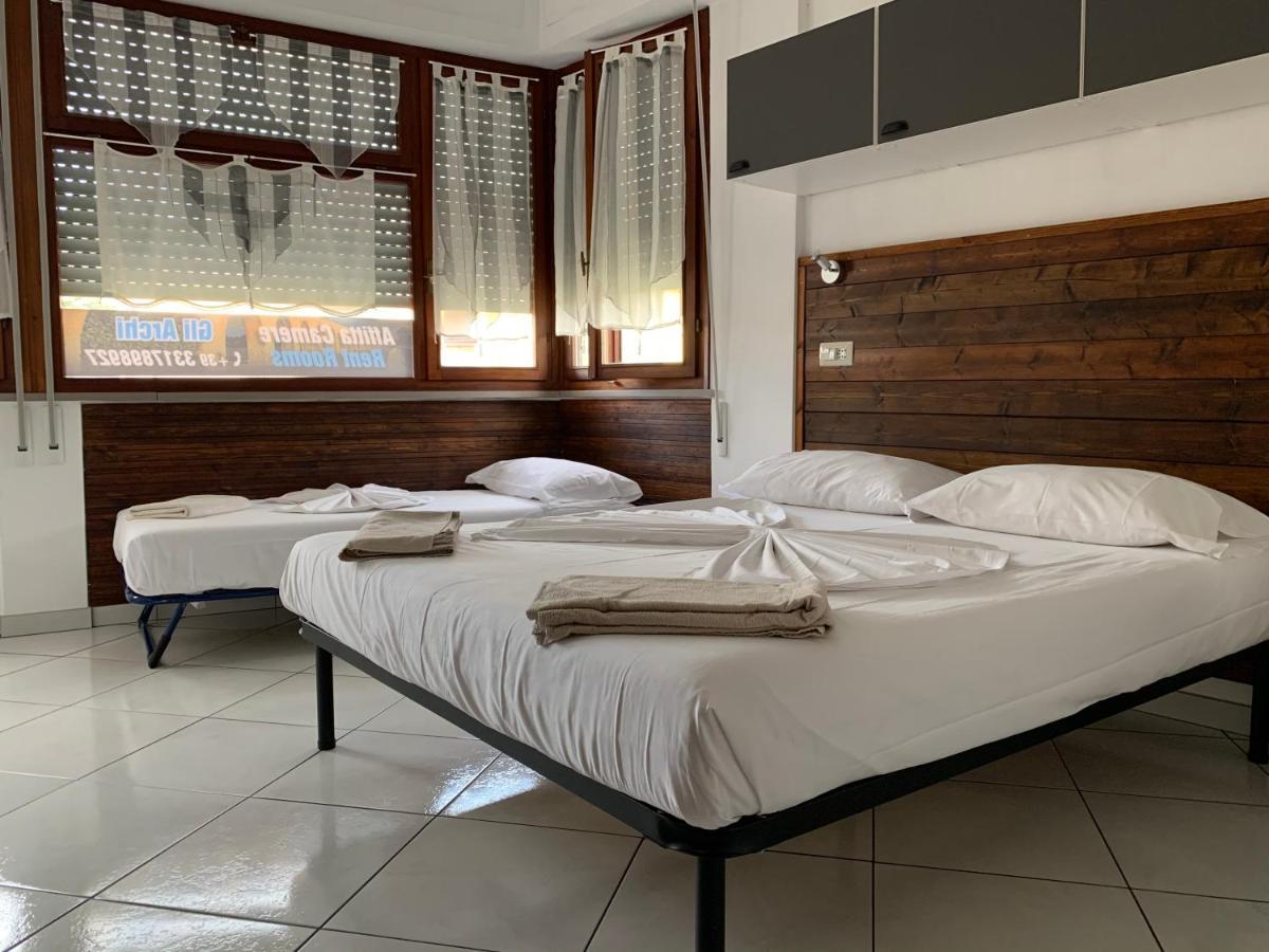 פיזה B&B Gli Archi מראה חיצוני תמונה